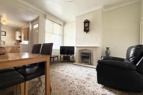 3 bedroom semi-detached house for sale, Saffron Lane, Leicester LE2