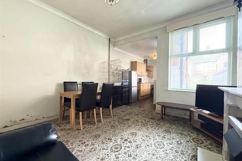 3 bedroom semi-detached house for sale, Saffron Lane, Leicester LE2