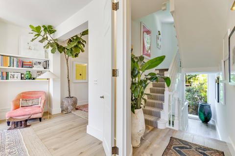 4 bedroom end of terrace house for sale, South Hill Park Gardens, London, NW3