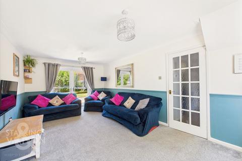 3 bedroom detached house for sale, Fitzhenry Mews, Norwich