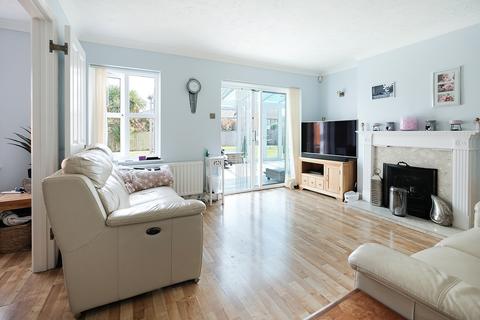 16 Boleyn Drive, Bognor Regis, PO21 3LG