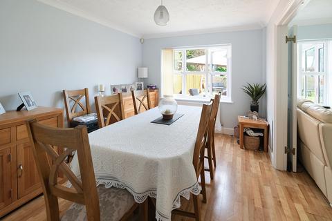 16 Boleyn Drive, Bognor Regis, PO21 3LG