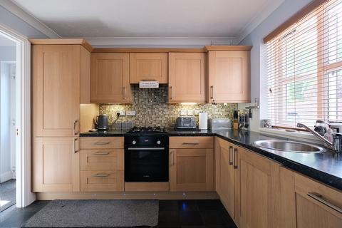 16 Boleyn Drive, Bognor Regis, PO21 3LG