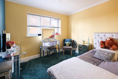 16 Boleyn Drive, Bognor Regis, PO21 3LG