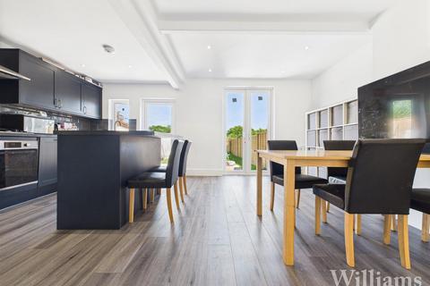 3 bedroom house for sale, Old Stoke Road, Aylesbury HP21