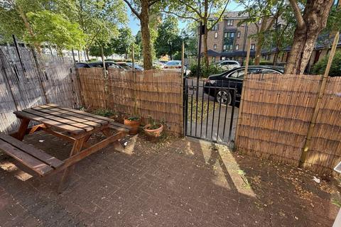 1 bedroom flat for sale, Casey Close, St Johns Wood, NW8