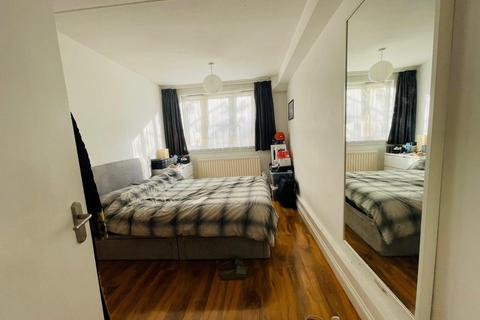 1 bedroom flat for sale, Casey Close, St Johns Wood, NW8