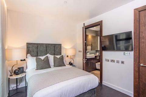 2 bedroom flat to rent, Thornes House, SW11