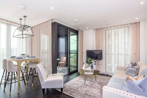 2 bedroom flat to rent, Thornes House, SW11