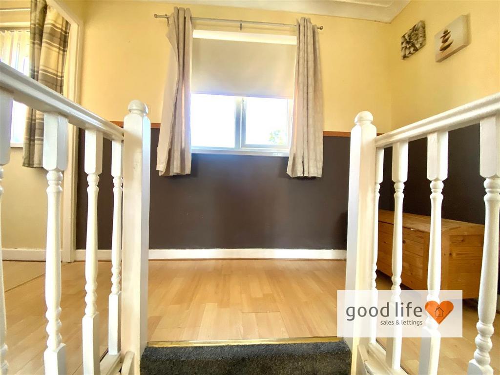 20250513 104411125 i OS98hollingside.jpg