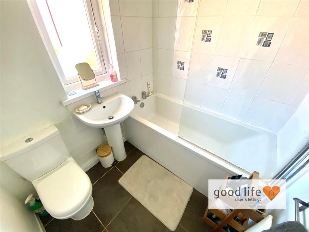 20250513 104436285 i OS98hollingside.jpg