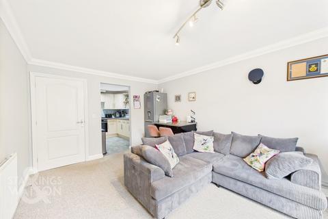 2 bedroom flat for sale, Bodmin Court, Plumstead Road East, Norwich