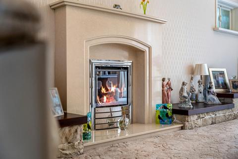 3 bedroom semi-detached house for sale, Glencourse Road, Widnes WA8