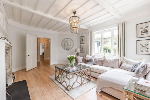 5 bedroom detached house for sale, Chain Free in Costessey