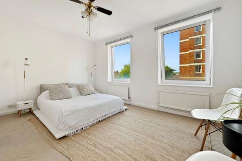 2 bedroom flat for sale, Grand Avenue, Hove, BN3