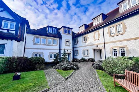 2 bedroom apartment to rent, Merry Hill Road, Bushey