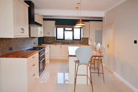 4 bedroom semi-detached house to rent, Meadow Way, Dorney Reach, Maidenhead, SL6