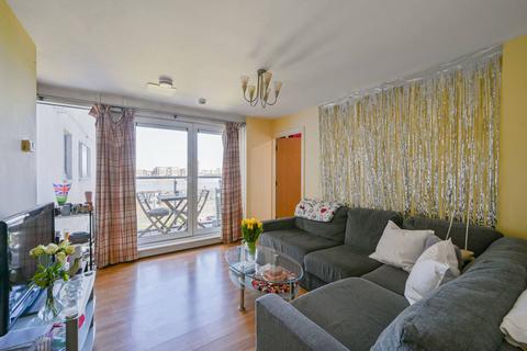 3 bedroom flat for sale, Wyatt Point, Thamesmead, London, SE28
