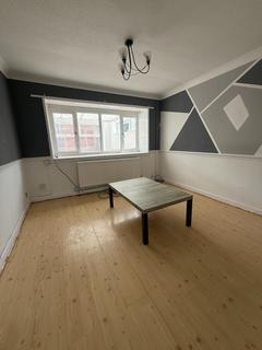 1 bedroom semi-detached house to rent, Old Shaw Street, Salford M5