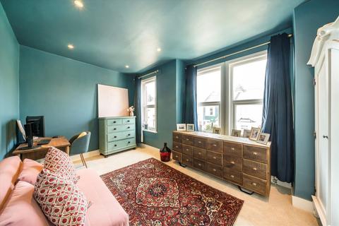 50 Alston Road, London, SW17 0TP
