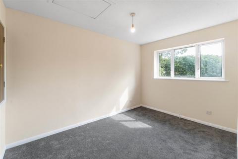 2 bedroom house to rent, Moorland Gardens, Plymouth