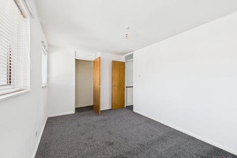 2 bedroom terraced house to rent, Goddard Way, Gloucester GL4