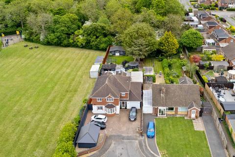 Fitzwilliam Drive, Kettering NN15
