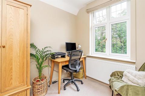 5 Marsh Lane, Solihull, B91 2PG