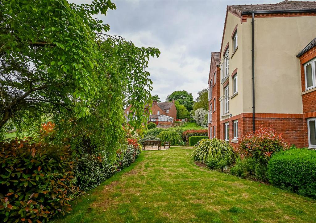 24 Farthings Court-13.jpg