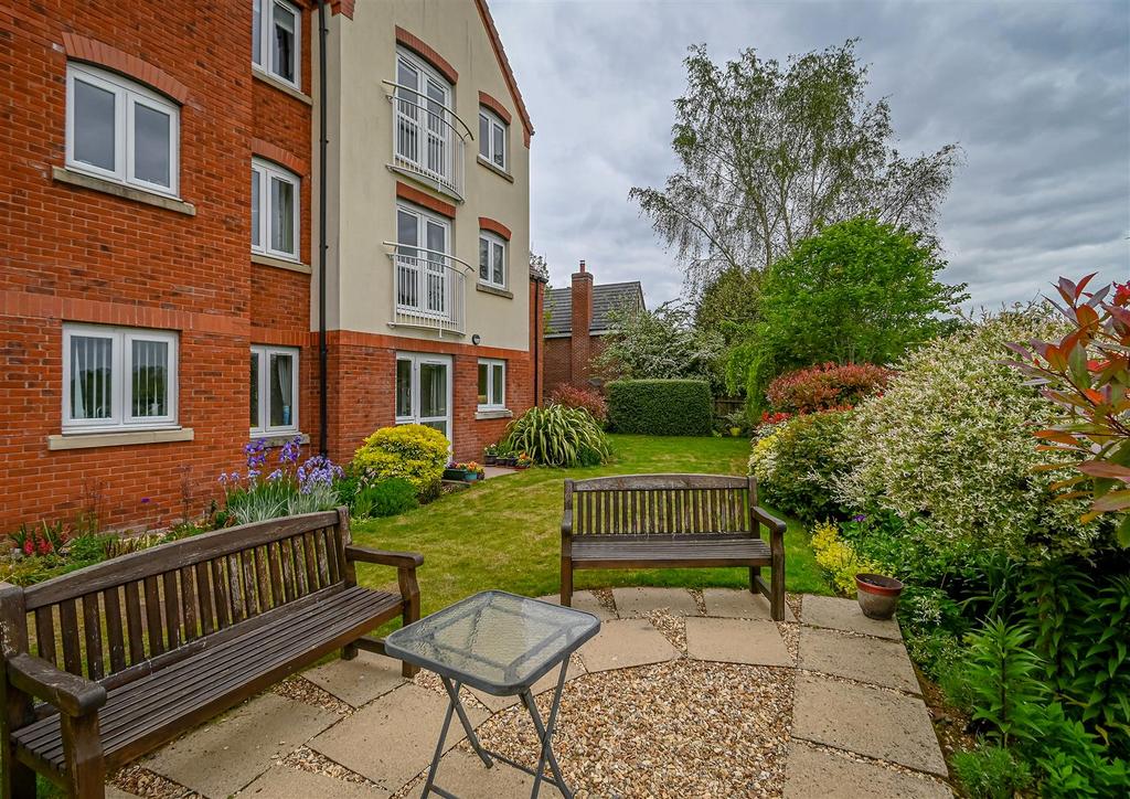 24 Farthings Court-15.jpg