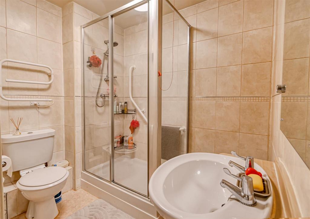 24 Farthings Court-6.jpg