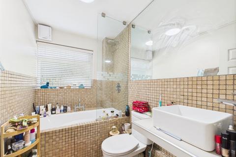 1 bedroom ground floor flat for sale, Willow Grove, Chislehurst BR7