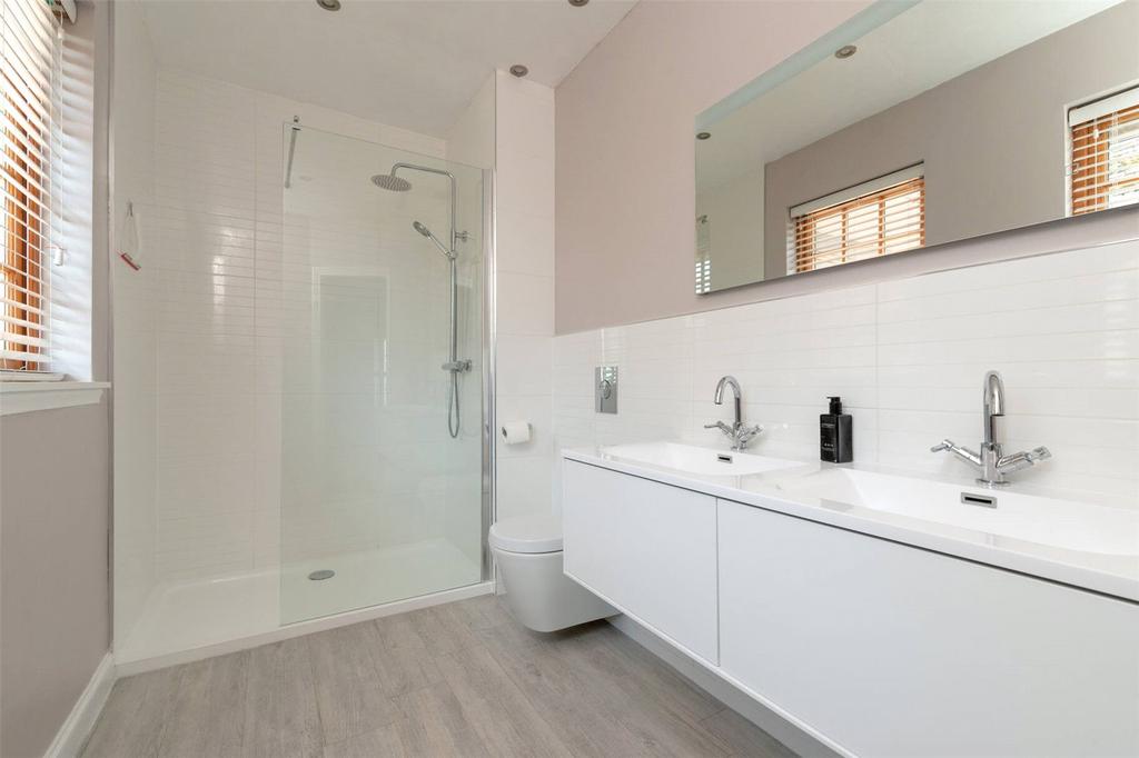 En Suite Shower