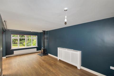 54 Hutton Way, Faldingworth, Market Rasen, LN8 3FT