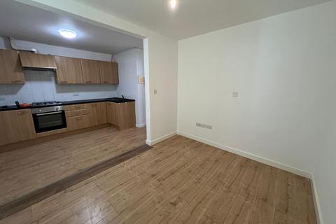1 bedroom flat to rent, Fortescue Road, Paignton TQ3