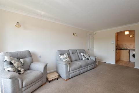 1 bedroom flat for sale, Cambridge Road, Wanstead