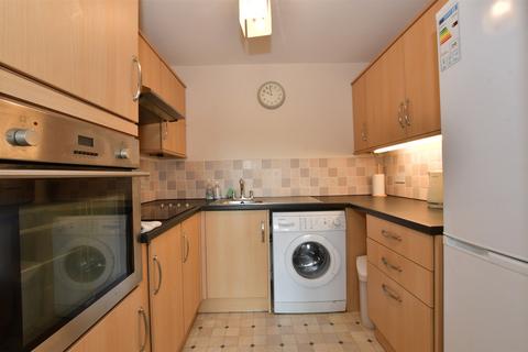 1 bedroom flat for sale, Cambridge Road, Wanstead
