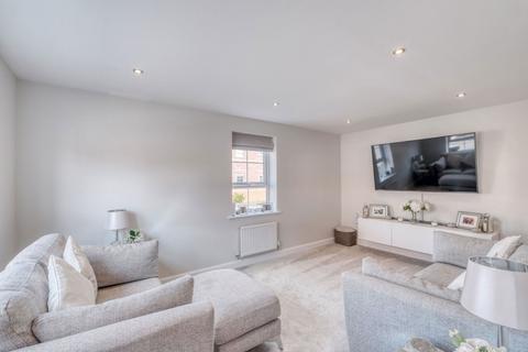 2 Chimney Way, Stoke Prior, Bromsgrove, B60 4FQ