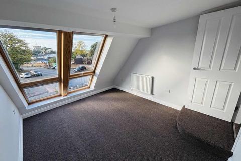 3 bedroom maisonette for sale, HIGH STREET, THATCHAM RG19