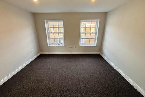 3 bedroom maisonette for sale, HIGH STREET, THATCHAM RG19
