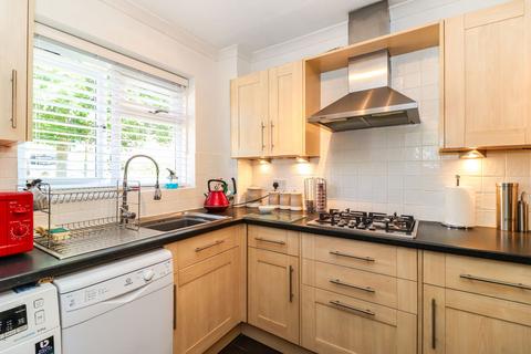 8 Furtherfield, Abbots Langley, WD5 0PL