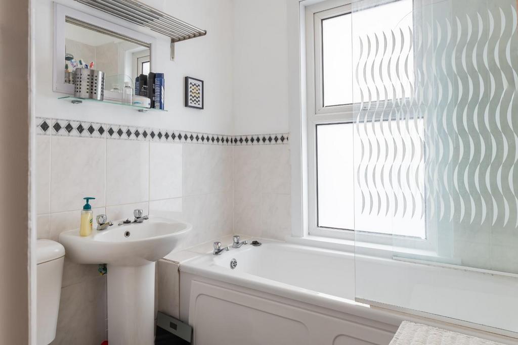 Bathroom-1.jpg