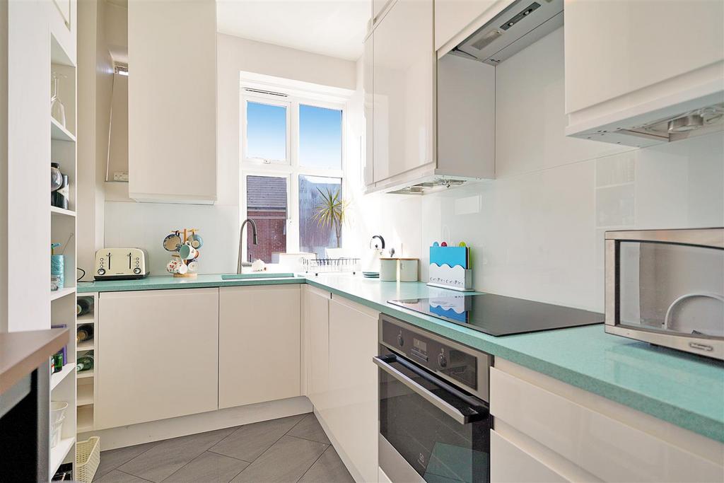 8 B Sidmouth Parade, Sidmouth Road - LCCJNELQGx SLEC