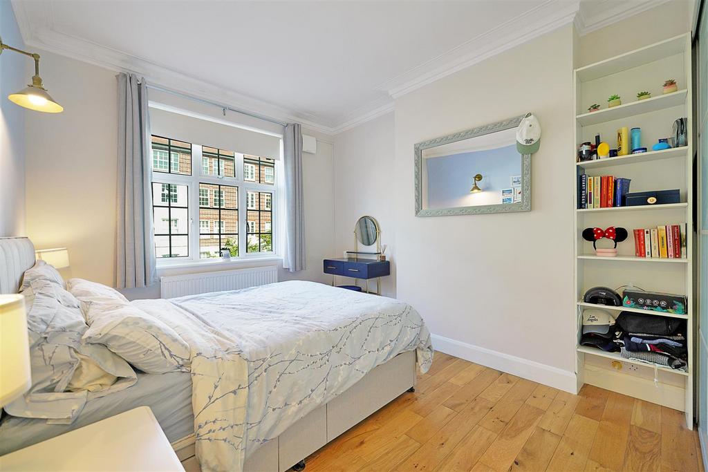 8 B Sidmouth Parade, Sidmouth Road - MLqz BRLbs Rdg52
