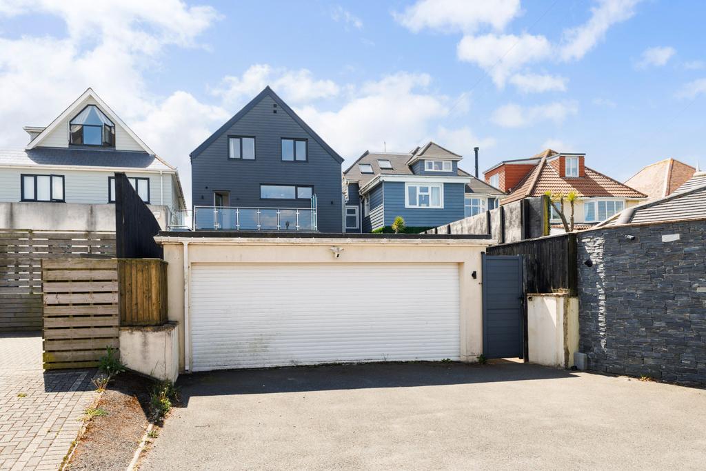 Rear With Garage