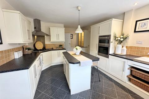4 bedroom detached house for sale, Station Road, Cropston