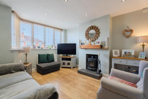 5 Eaton Crescent, Gornal Wood, Dudley, DY3 2XH