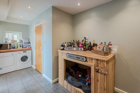 5 Eaton Crescent, Gornal Wood, Dudley, DY3 2XH