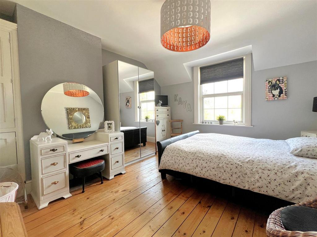 Bed 1.1.jpg