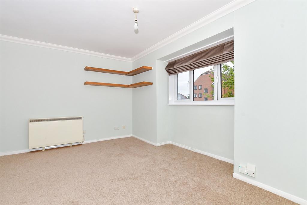 Living/Bedroom Area